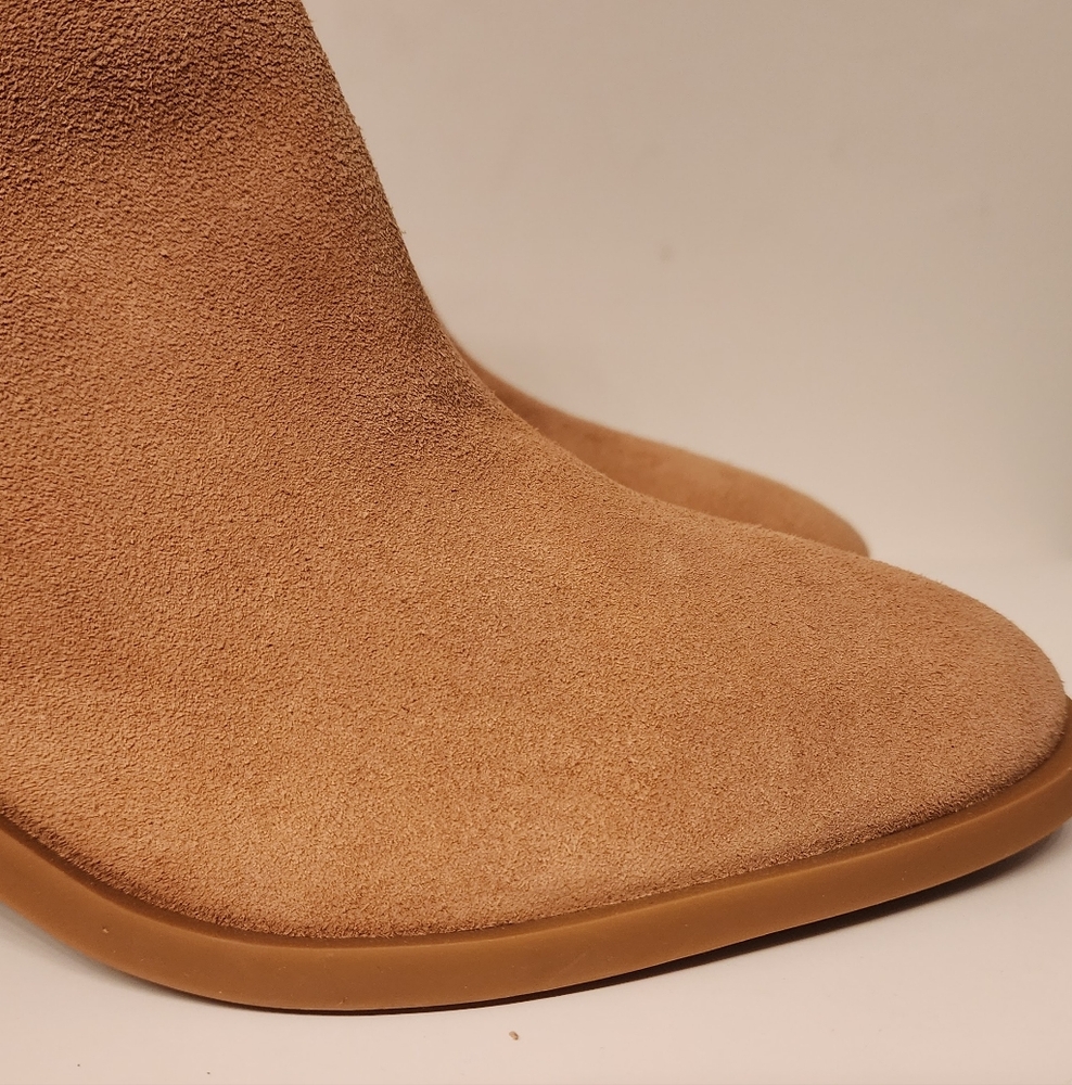 Alex Marie Daria Suede Zip Booties in Camel color size 9.5 - Picture 9 of 12